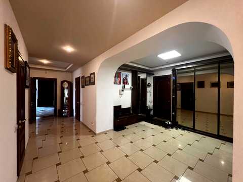 квартира за адресою Сімферопольська вул., 11