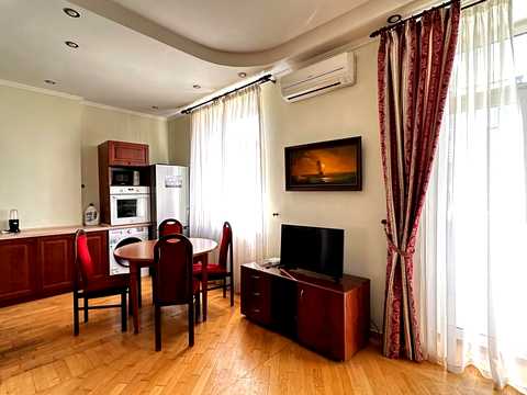 квартира за адресою Бориса Грінченка вул., 4