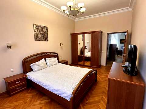 квартира за адресою Бориса Грінченка вул., 4