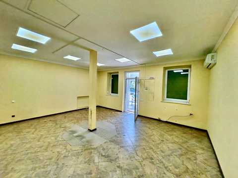 комерційна за адресою Дніпро, Привокзальна вул., 3