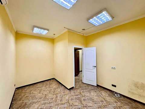 комерційна за адресою Дніпро, Привокзальна вул., 3
