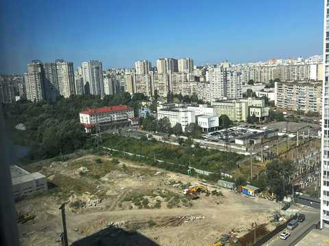 квартира по адресу Ревуцкого ул., 40-В
