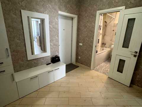 квартира за адресою Анни Ахматової вул., 34