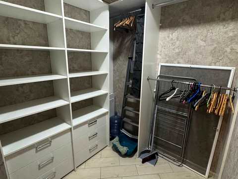 квартира за адресою Анни Ахматової вул., 34