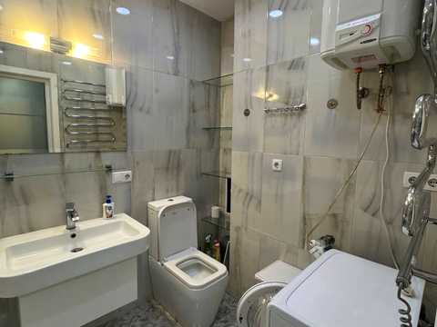 квартира за адресою Анни Ахматової вул., 34