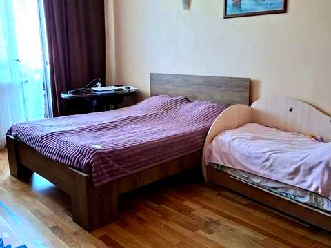 квартира за адресою Соборна пл. (Жовтнева), 7