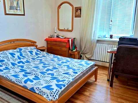 квартира за адресою Соборна пл. (Жовтнева), 7