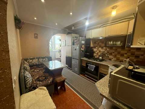 квартира за адресою Злуки просп., 8