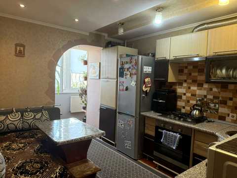 квартира за адресою Злуки просп., 8