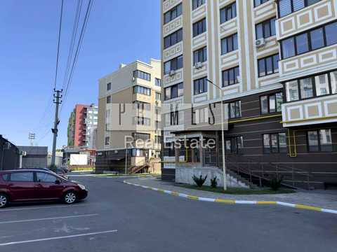 коммерческая по адресу Відродження ул., 3