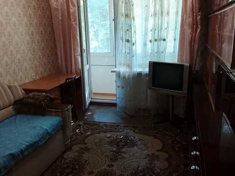 квартира за адресою Космонавтів вул., 25/4