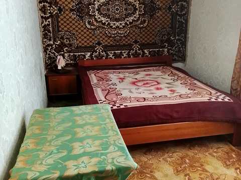 квартира за адресою Космонавтів вул., 25/4