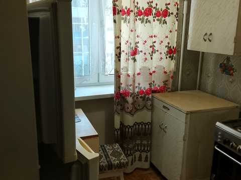 квартира за адресою Космонавтів вул., 25/4