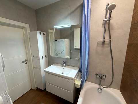 квартира по адресу Драгоманова ул., 38