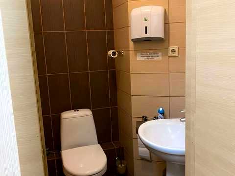 коммерческая по адресу Королеви Єлизавети ІІ ул. (Глинки), 2