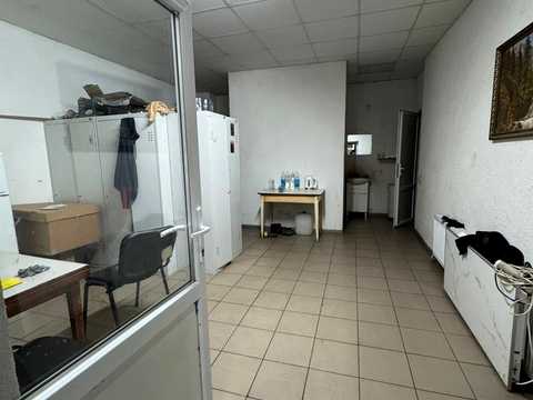 комерційна за адресою Дніпро, Богдана Хмельницького просп. (Героїв Сталінграда), 5
