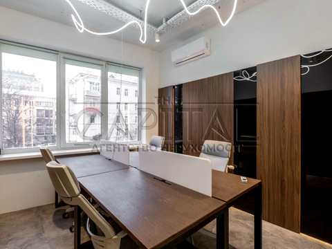 коммерческая по адресу Князей Острожских ул. (Московська), 46/2