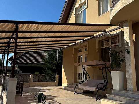 будинок за адресою Центральна вул.