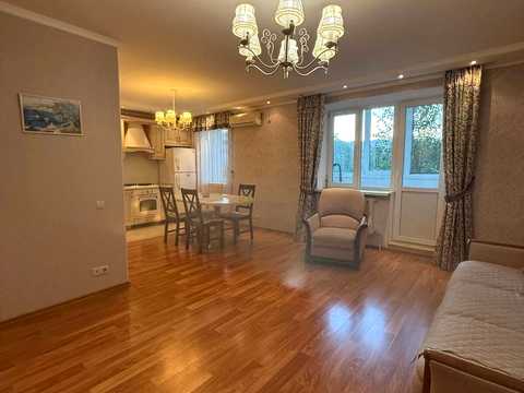 квартира за адресою Паркова вул., 36