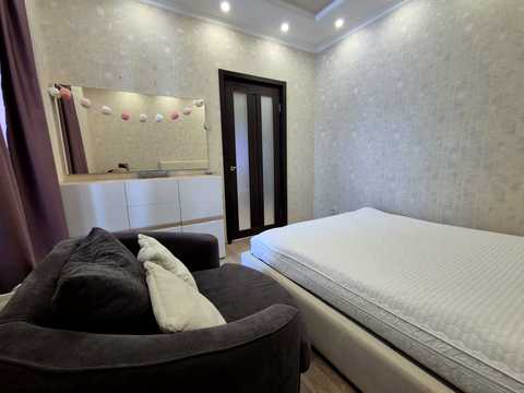 квартира за адресою Регенераторна вул., 4 к5