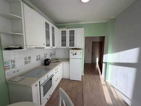 квартира за адресою Регенераторна вул., 4 к11