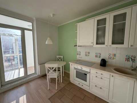 квартира за адресою Регенераторна вул., 4 к11