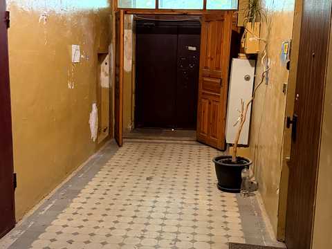 комерційна за адресою Шота Руставелі вул., 27-Б