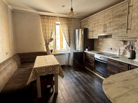 квартира за адресою Сергія Данченка вул., 5