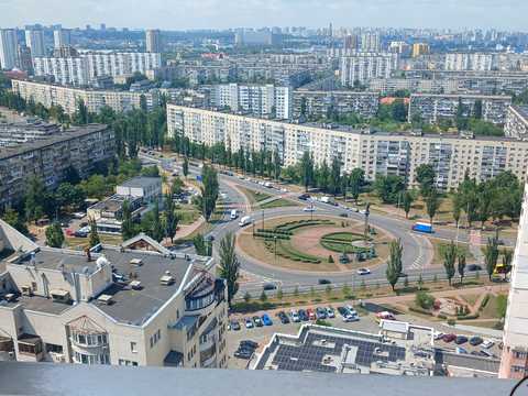 коммерческая по адресу Владимира Ивасюка просп. (Героїв Сталінграду), 12-Ж