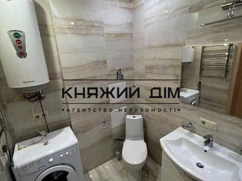 квартира за адресою Драгоманова вул., 40-Е