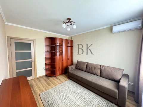квартира по адресу Александровская ул., 1