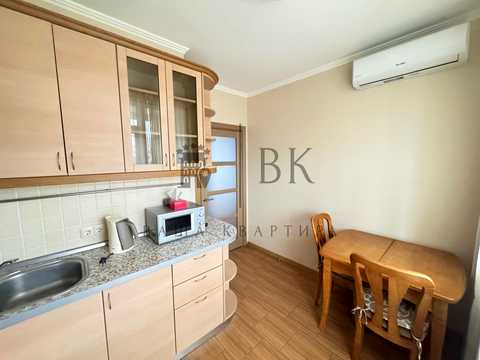 квартира по адресу Александровская ул., 1