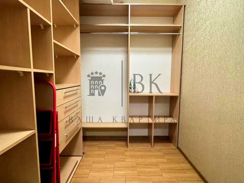квартира по адресу Александровская ул., 1