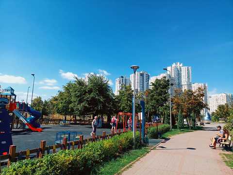 квартира за адресою Срібнокільська вул., 1