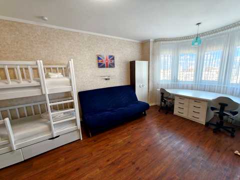 квартира за адресою Срібнокільська вул., 1