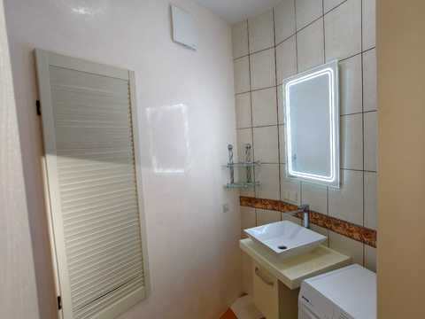 квартира за адресою Срібнокільська вул., 1