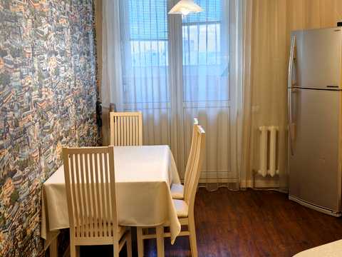 квартира за адресою Срібнокільська вул., 1