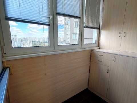квартира за адресою Срібнокільська вул., 1