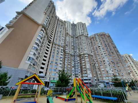 квартира за адресою Срібнокільська вул., 1
