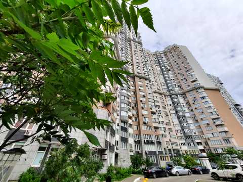 квартира за адресою Срібнокільська вул., 1