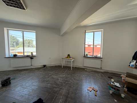 комерційна за адресою Конякіна вул., 18а