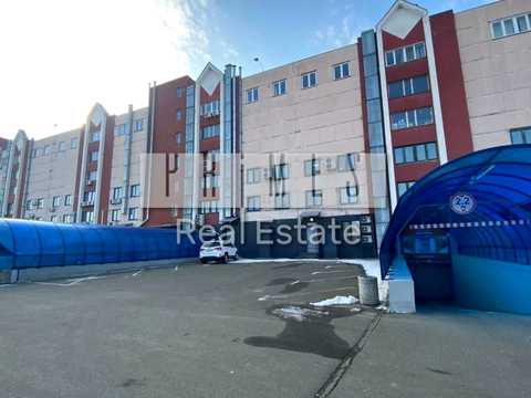 комерційна за адресою Братиславська вул., 52