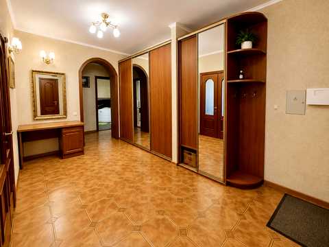 квартира по адресу Голосеевский просп. (40-летия Октября), 68