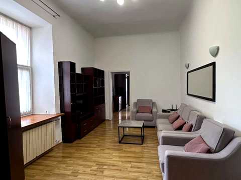 квартира за адресою Богдана Хмельницького вул., 36