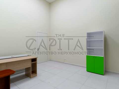 коммерческая по адресу Миколы Бажана просп., 17
