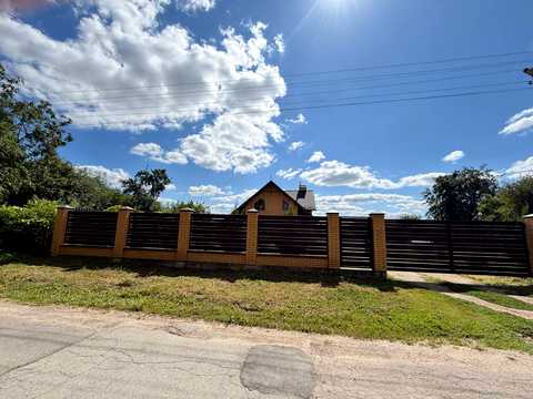 будинок за адресою Центральна, 4-Б