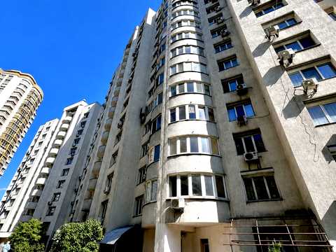 квартира по адресу Голосеевский просп. (40-летия Октября), 68