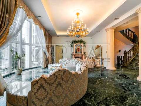 дом по адресу центральна