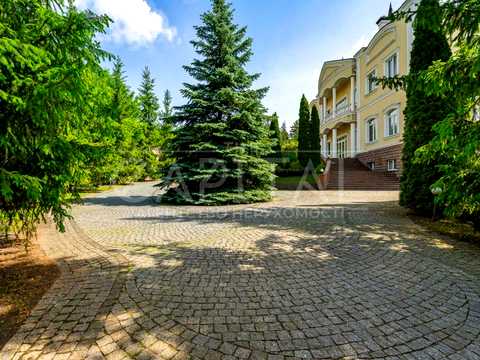 дом по адресу центральна