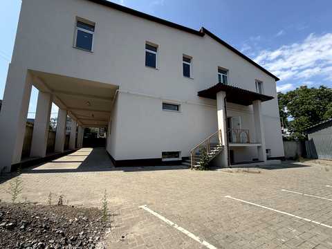 коммерческая по адресу Главная ул., 243